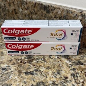 NWT Colgate Total Deep Clean Toothpaste - White & Red Packaging (2-Pack) 5.1oz